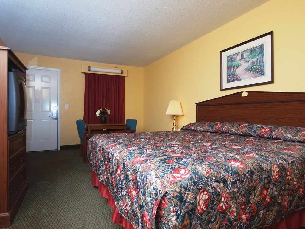 Western Motel Фицджеральд Номер фото